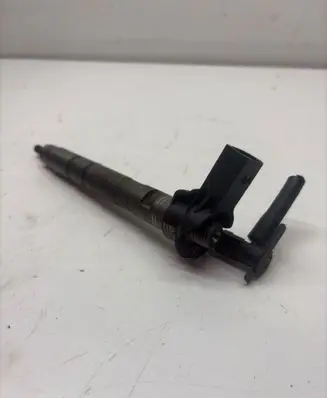 Audi A4 S4 B8 8K Fuel injector 03L130277 080313 0445116030