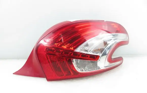 Peugeot 208 I Rear/tail lights 9672628380