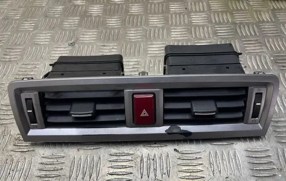 Subaru Legacy Dash center air vent grill U12A42