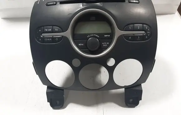 Mazda 2 Radio/CD/DVD/GPS head unit DF7466AR0