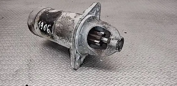 Subaru Forester SF Starter motor 23300AA390 M001T84481