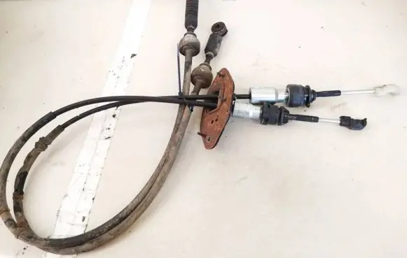 Honda CR-V Gear shift cable linkage