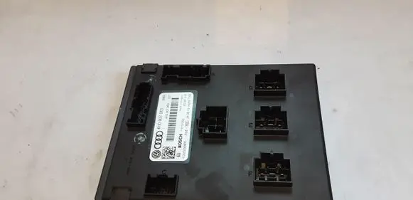 Audi A8 S8 D4 4H Comfort/convenience module 4H0907063