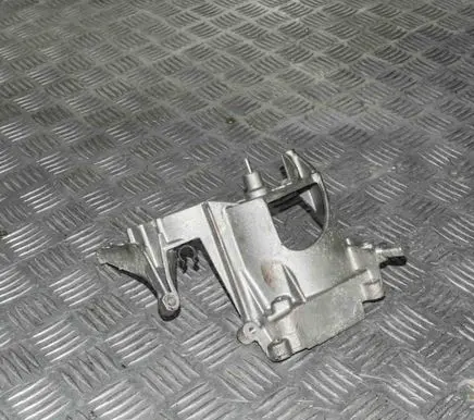 Other engine bay part