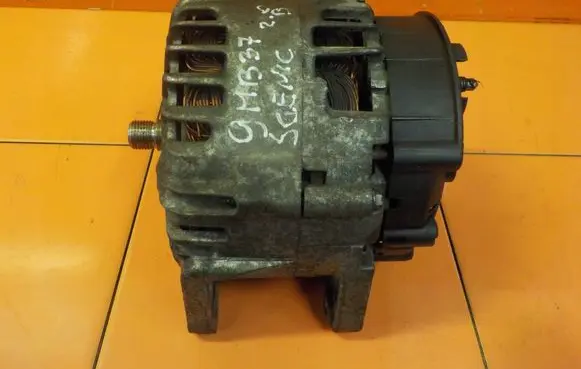 Renault Scenic III - Grand scenic III Generator/alternator 231000543R 231000543R1