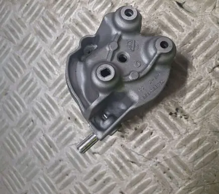 Citroen DS4 Fuel pump bracket 9824088780