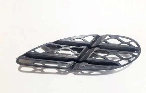 Mercedes-Benz S W220 Front bumper lower grill a2208851423