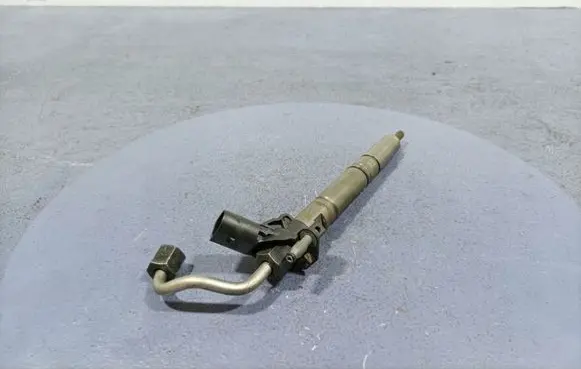 Fuel injector