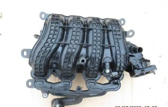 Toyota Yaris Intake manifold 1711347020