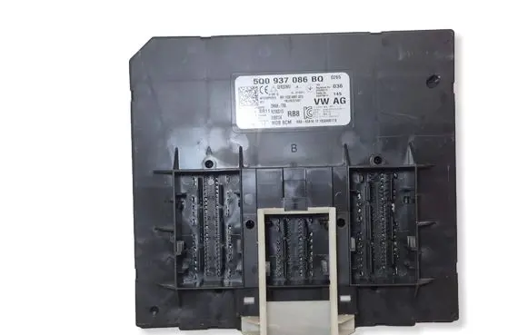 Volkswagen PASSAT B8 Comfort/convenience module 5Q0937086BQ D080134 F005V02142