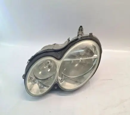 Mercedes-Benz CLK A209 C209 Headlight/headlamp A2098202761