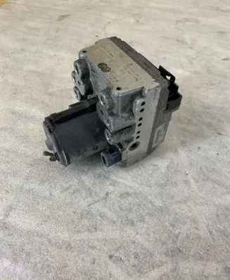Volkswagen Transporter - Caravelle T4 ABS Pump 701614111D 766D612650