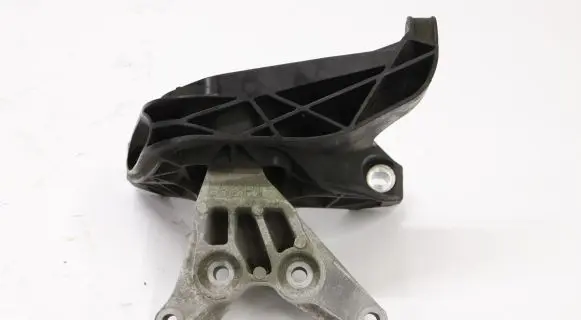 Opel Grandland X Engine mount bracket 091622