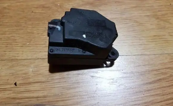 Volvo C30 Air flap motor/actuator 4n5h19e616ac 6652a