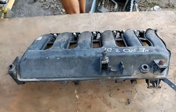 BMW 5 E60 E61 Intake manifold 7790701