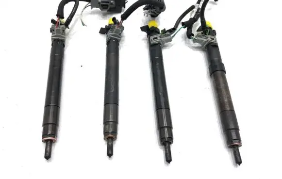 Ford Kuga II Fuel injectors set 9686191080