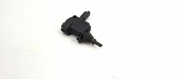 Citroen C4 II Picasso Fuel tank cap lock motor D565500