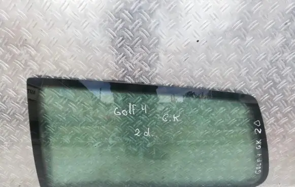 Volkswagen Golf IV Rear side window