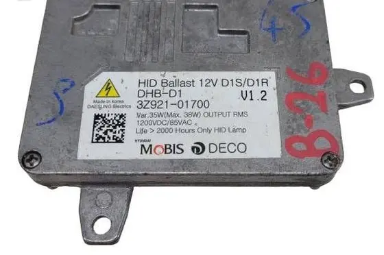 Hyundai i40 Xenon control unit/module 3Z92101700
