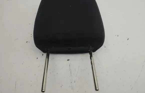Mazda 6 Front seat headrest 