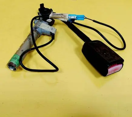 Renault Laguna I Front seatbelt buckle 7700284535