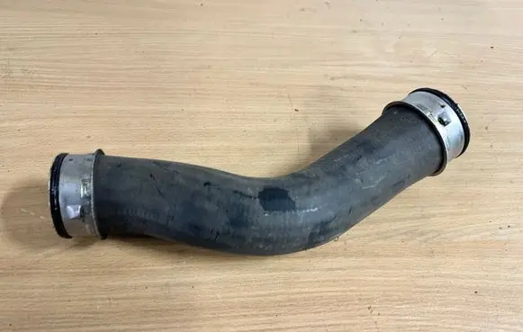 Volkswagen Golf Plus Intercooler hose/pipe 1K0145834BD