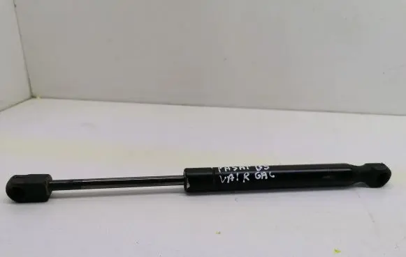 Volkswagen PASSAT B5 Shock absorber/damper mounting bracket 
