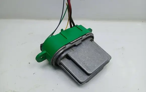 Renault Espace IV Heater blower motor/fan resistor 52492365KAS 52492365