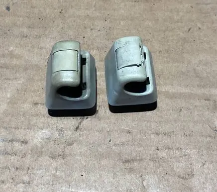 Mercedes-Benz C W202 Sun visor clip/hook/bracket 