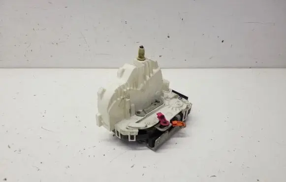 Chrysler Town & Country V Front door lock P04589693AD P04589693