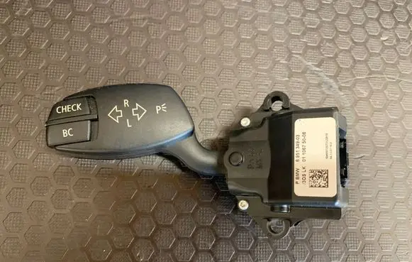 BMW 5 E60 E61 Indicator stalk 6951349 0110675006