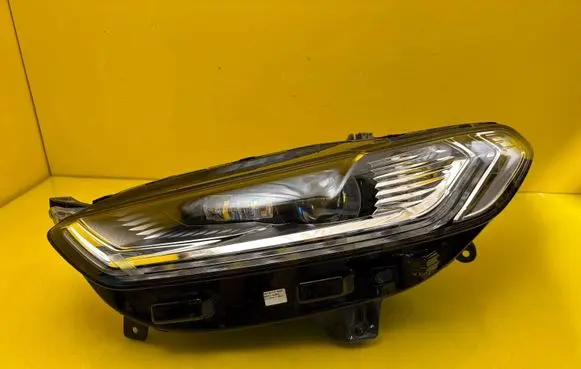 Ford Mondeo MK V Headlight/headlamp ES7313D155AH