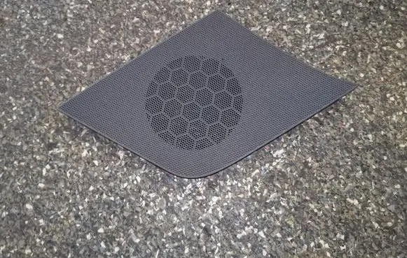 Side speaker trim/cover