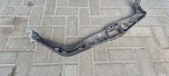 Audi A4 S4 B8 8K Engine mounting bracket 8K0199521C