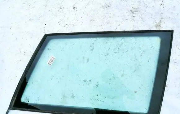 Volkswagen Golf IV Rear side window 43r000980 as2