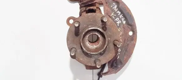 Nissan Primera Front wheel hub