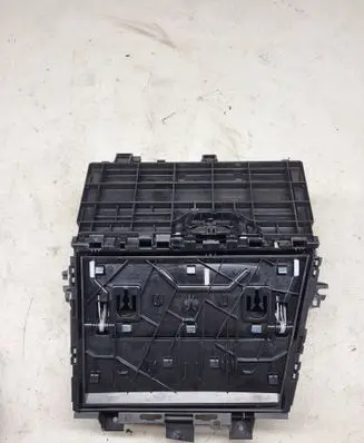 BMW 3 G20 G21 Glove box 6806797 187013000995 00424120421