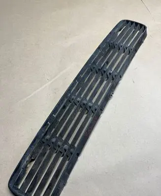 Audi A4 S4 B5 8D Front bumper lower grill 6K5853677