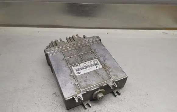 Nissan Primera Engine control unit/module 0281001629 237102J661
