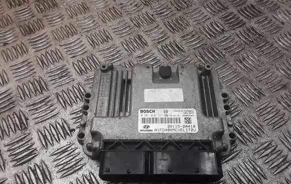 Hyundai i30 Engine control unit/module 0281016737 391152A410