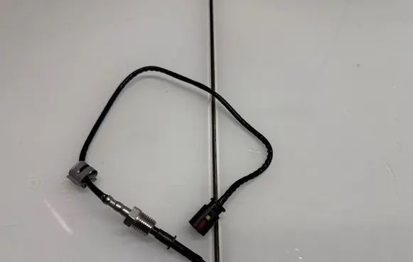 BMW X6 G06 Exhaust gas temperature sensor 8478383