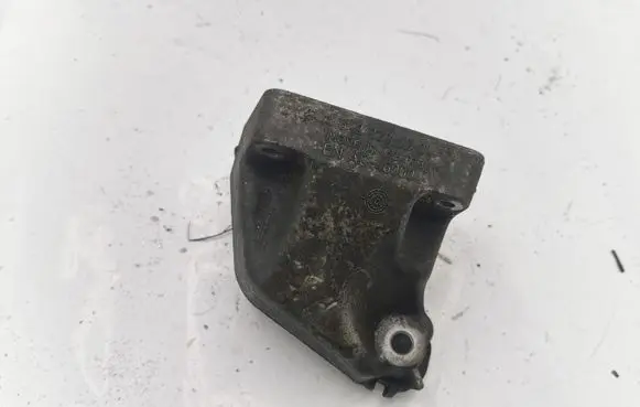 Mercedes-Benz ML W164 Engine mounting bracket A6422230204