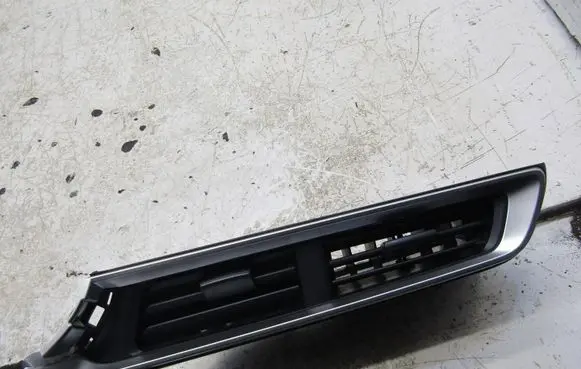 Honda Jazz Dash center air vent grill 1111