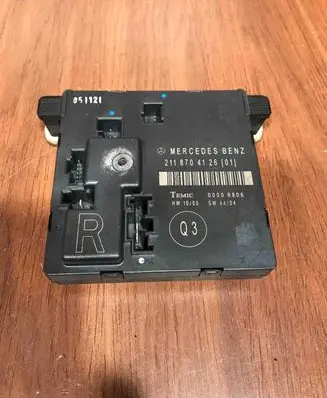 Mercedes-Benz E W211 Comfort/convenience module 2118704126 00006806