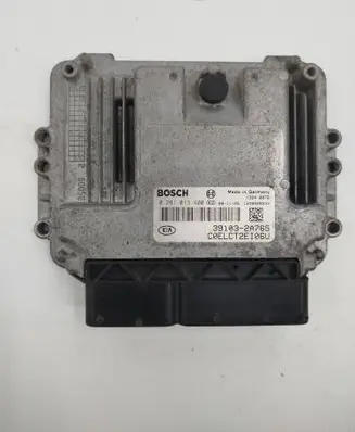 KIA Ceed Engine control unit/module 0281013400 1039S26533 391032A765