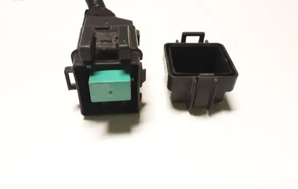 Honda CR-V Relay mounting block G8HNH70 1927D