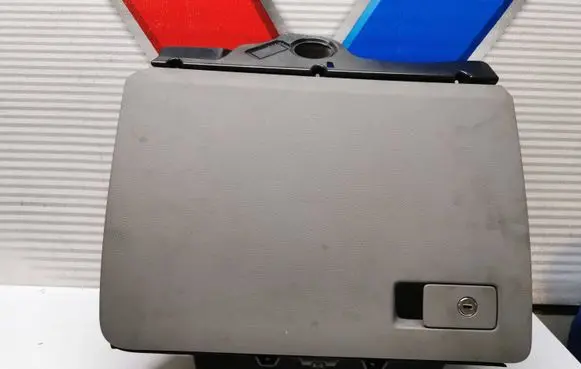 Volkswagen PASSAT B6 Glove box 3C1857114