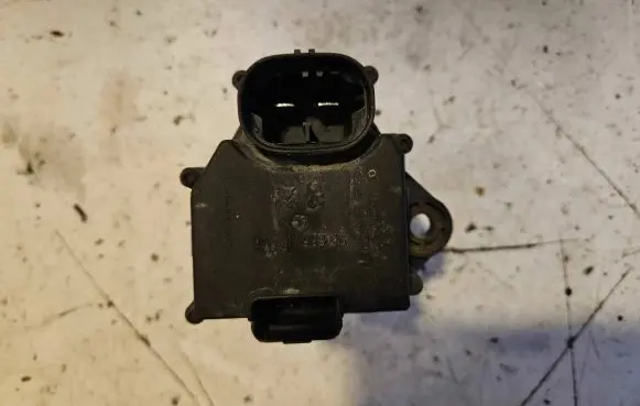 Coolant fan relay