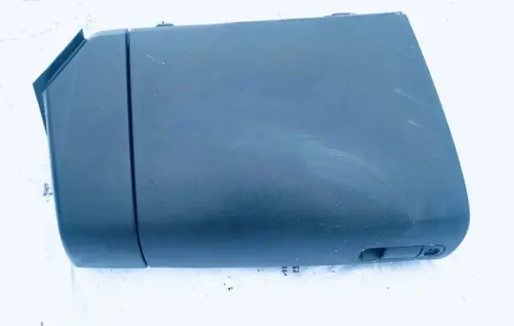 Glove box