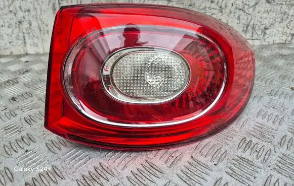 Volkswagen Tiguan Rear/tail lights 5N0945096H